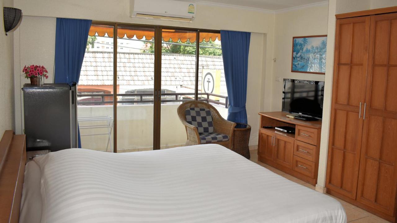 Klein Heidelberg Guesthouse Pattaya Exterior photo