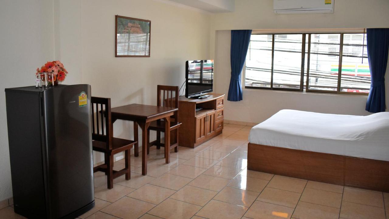 Klein Heidelberg Guesthouse Pattaya Exterior photo