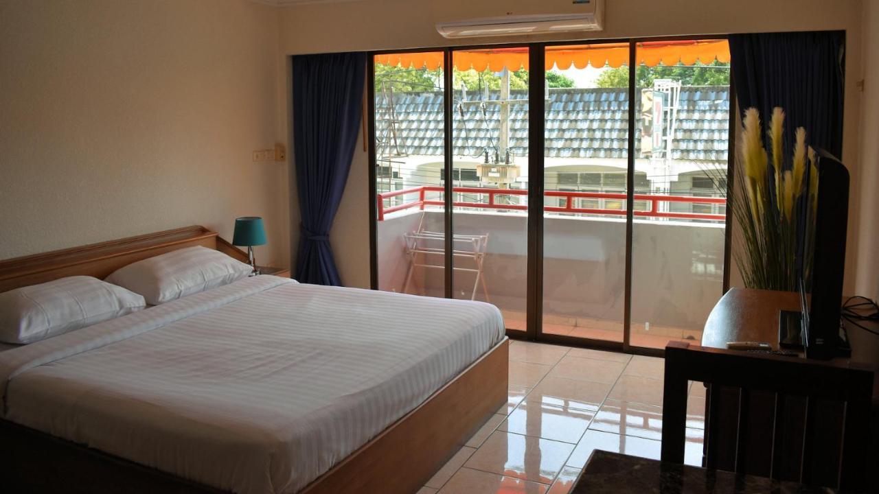 Klein Heidelberg Guesthouse Pattaya Exterior photo