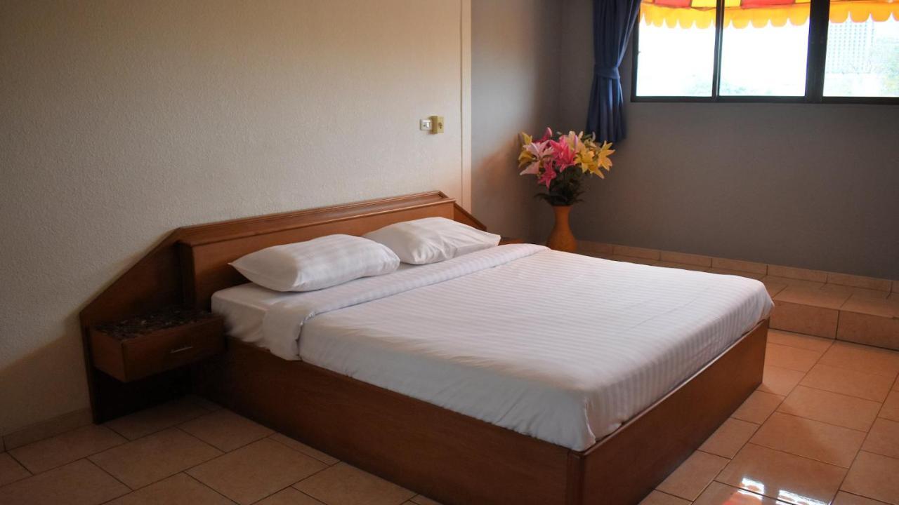 Klein Heidelberg Guesthouse Pattaya Exterior photo