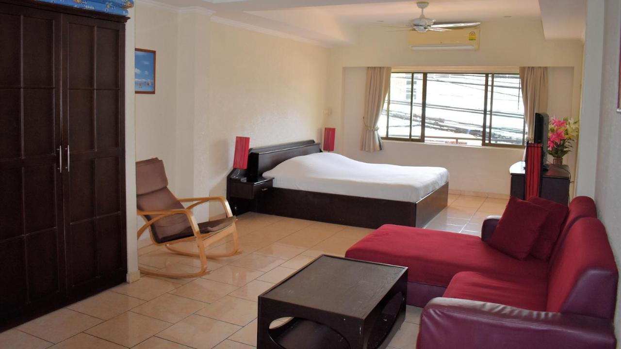 Klein Heidelberg Guesthouse Pattaya Exterior photo